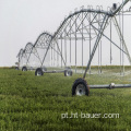 Sistema de irrigação automática de pivô central da fazenda com economia de água